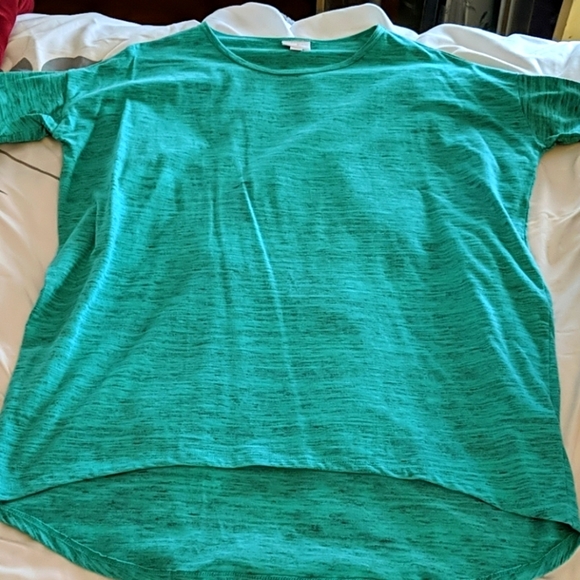 LuLaRoe Tops - Teal LuLaRoe Irma 🤍